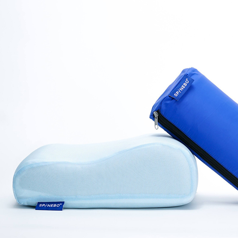 travel-pillow bg IMG square 3